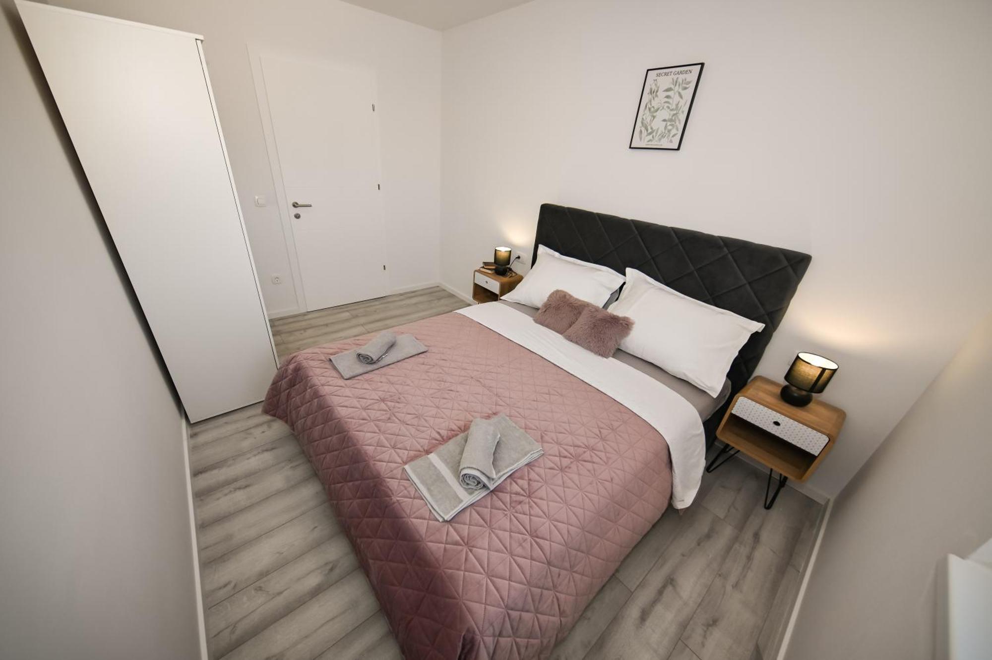 Veliki Apartman Petra Поседарье Номер фото